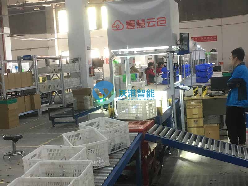 壹慧云倉(cāng)流水線DWS自動(dòng)在線掃碼量方稱重+分揀系統(tǒng)項(xiàng)目